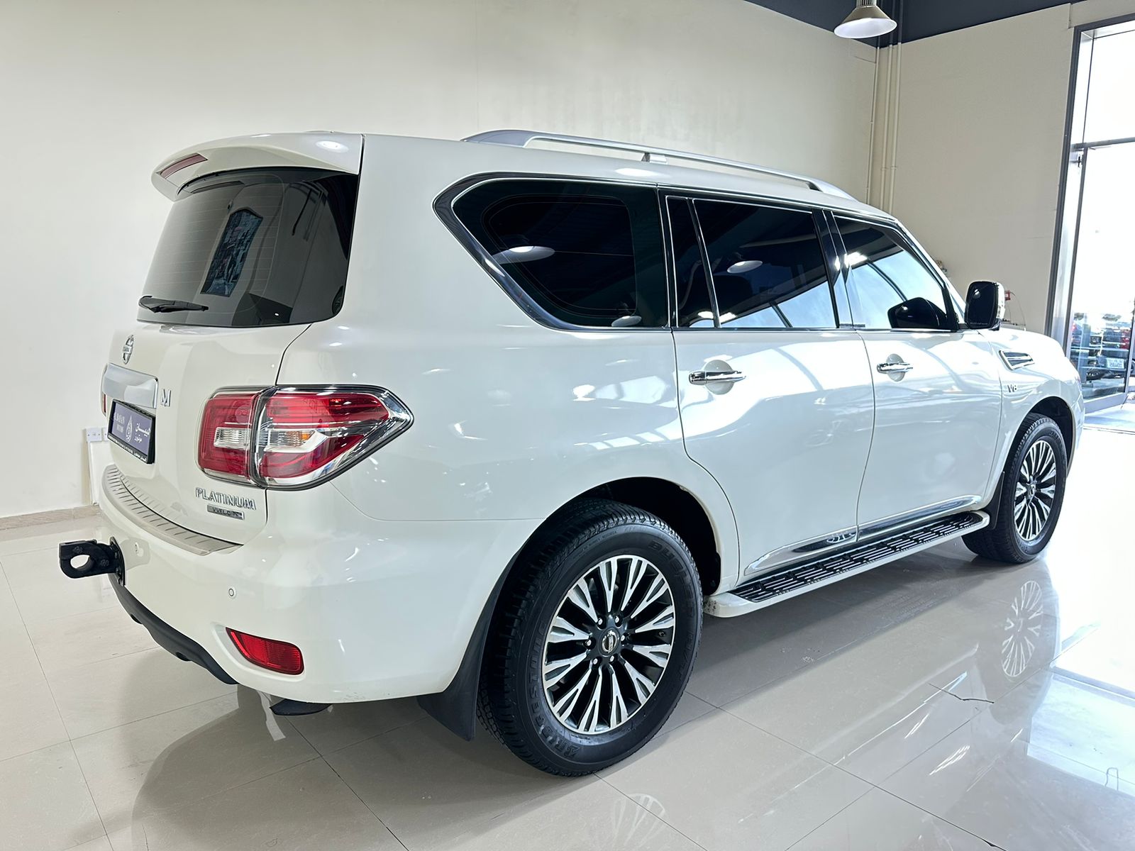 Nissan Patrol Platinum 400 white for sale on HiQuota