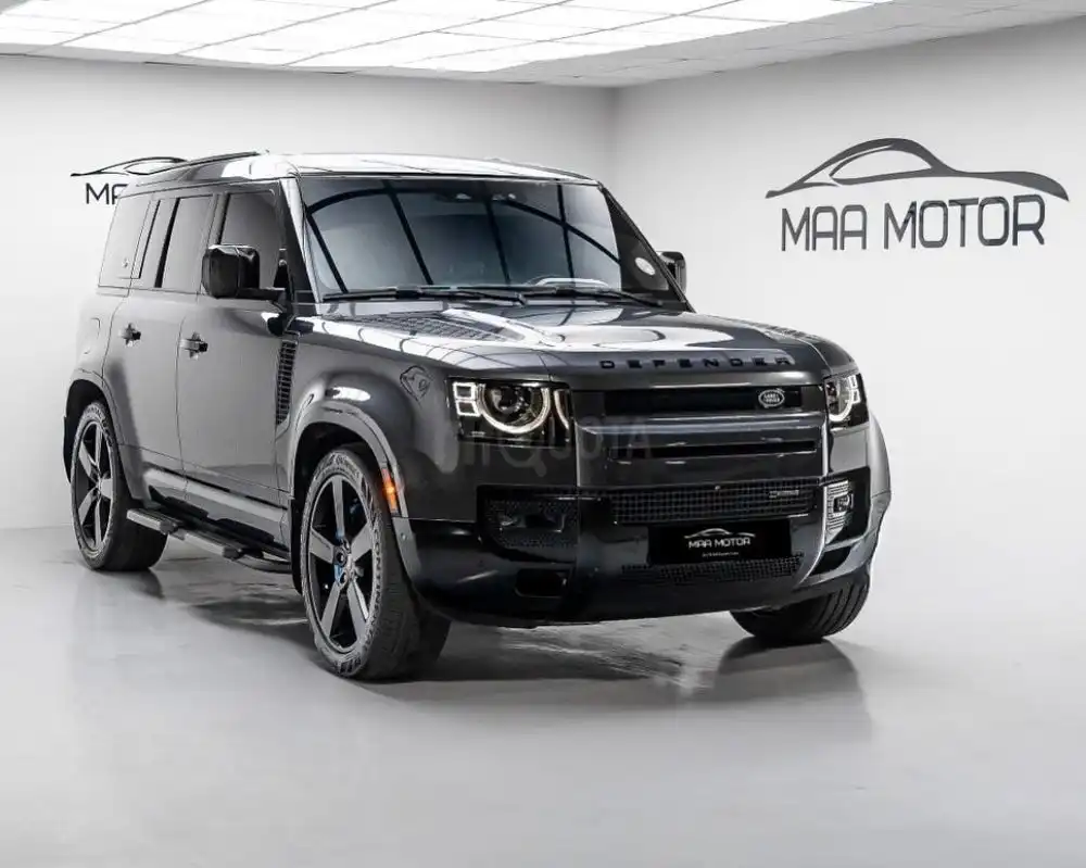 Range Rover Defender P400 2023 for sale on HiQuota