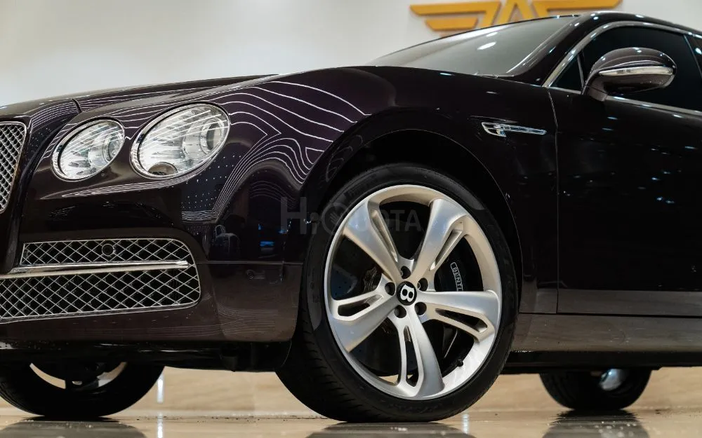 BENTLEY CONTINENTAL FLYING SPUR W12 Year 2016 Specs GCC for sale on HiQuota
