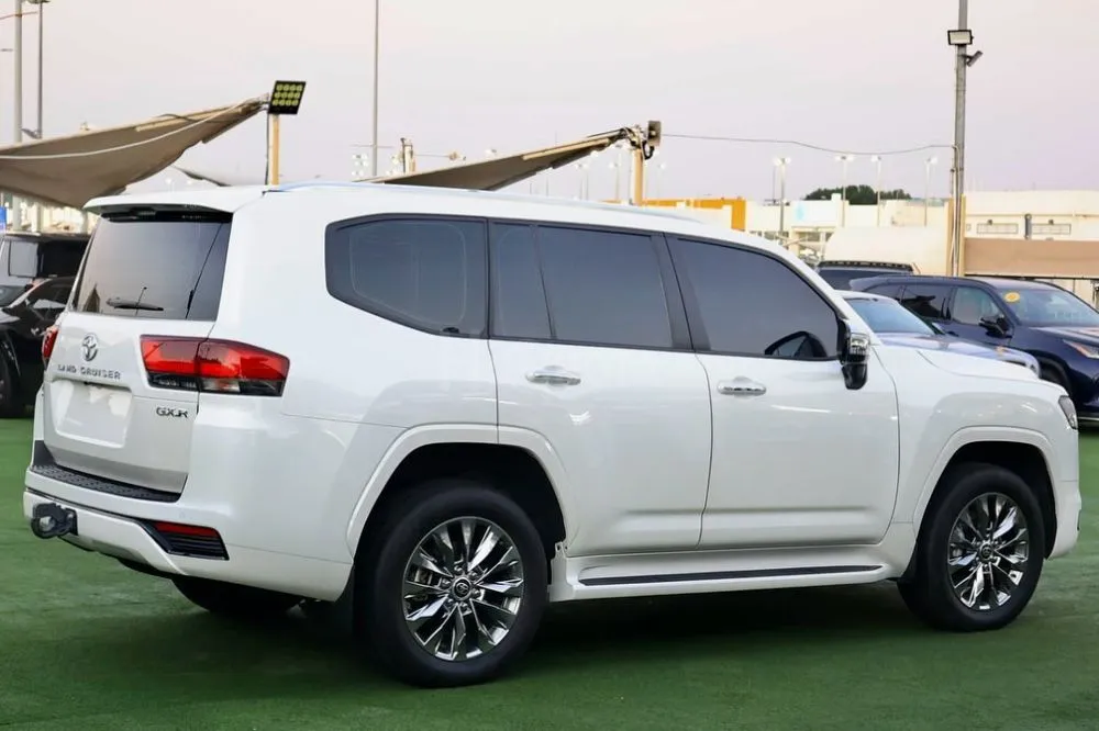 TOYOTA LAND CRUISER 2024 TWIN TURBO G.XR GCC for sale on HiQuota
