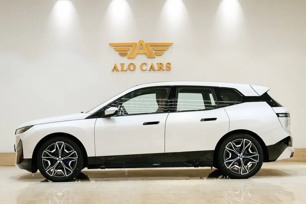 BMW IX xDRIVE40 / WARRANTY / GCC SPECIFICATION Year 2024 for sale on HiQuota