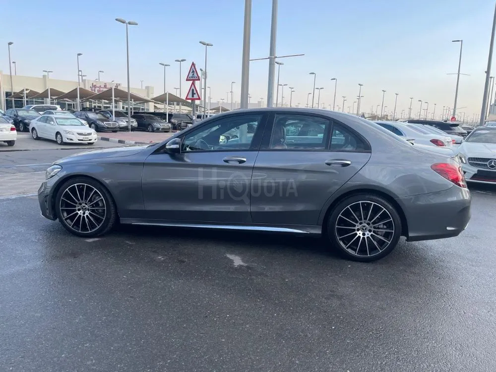 Mercedes C300 _American_2021_Excellent Condition _Full option for sale on HiQuota