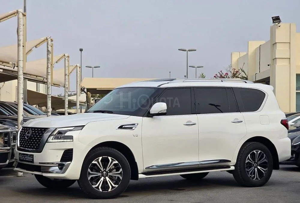 Nissan Patrol Titanum V8 LE400 Model : 2022  Specs : GCC for sale on HiQuota