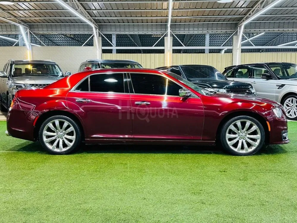 Chrysler C300, 2018 model, American specifications, in very excellent condition for sale on HiQuota