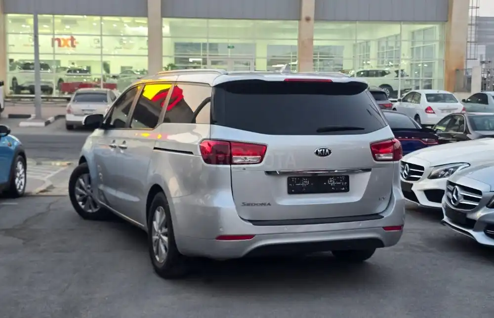 Kia Sedona 2016 in excellent condition