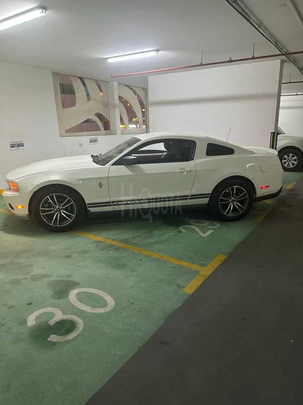 Mustang 2010  6 Cylinder 4.0 CC Very good in petrol for sale on HiQuota