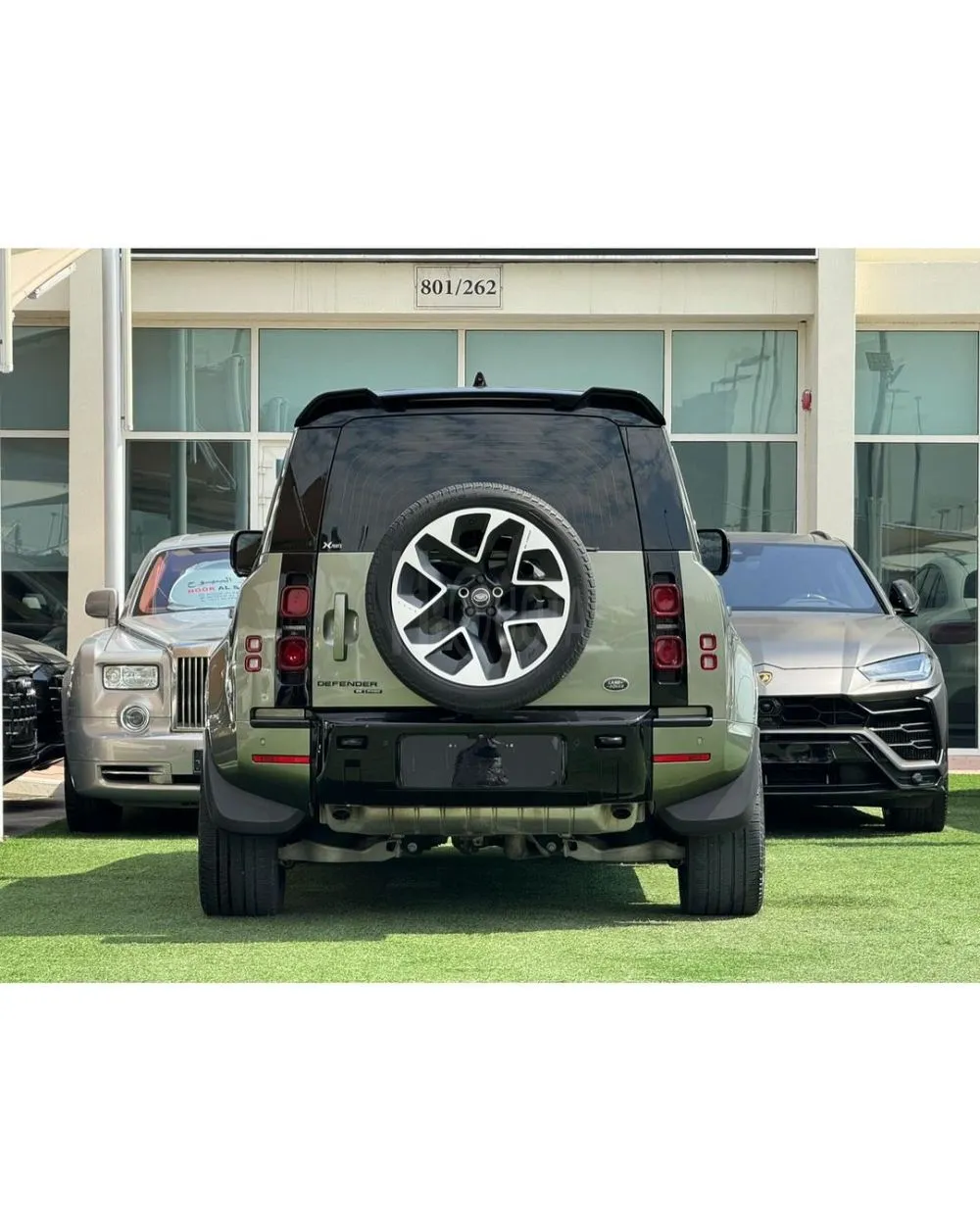 LAND ROVER DEFENDER SE P400 GCC 2020 V6 FULL OPTION