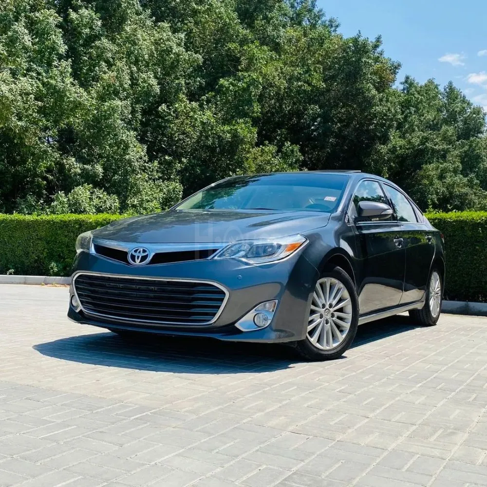 Toyota Avalon SE+ GCC 2014 model Six cylinder V6