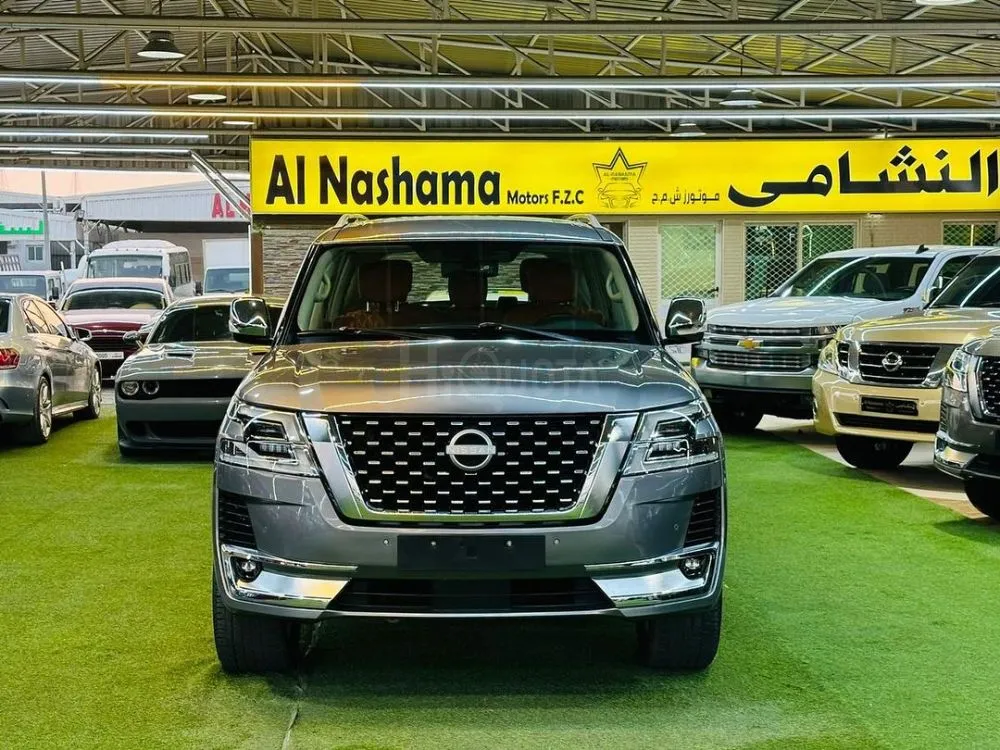 Nissan Patrol Platinum, large machine, 2018 model, in agency condition for sale on HiQuota