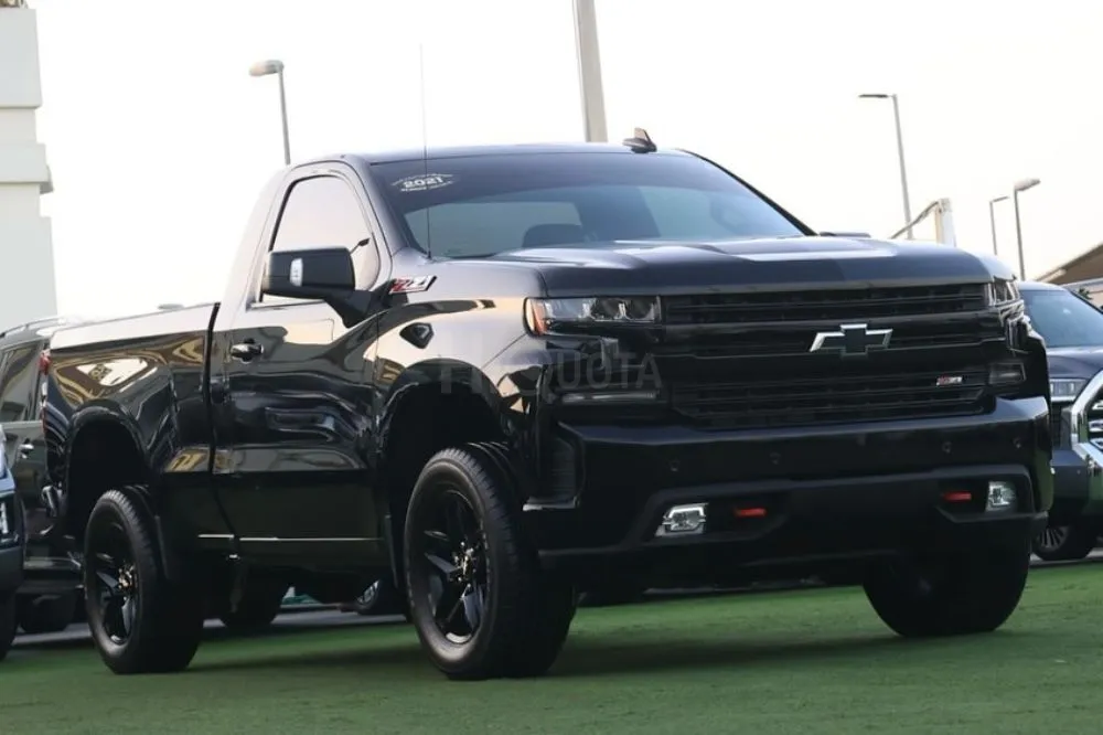 CHEVROLET SILVERADO 2021 LT GCC for sale on HiQuota