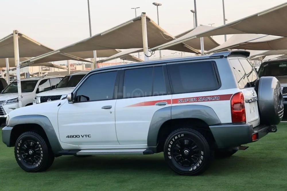 NISSAN VTC SUPER SAFARI 2017 GCC for sale on HiQuota