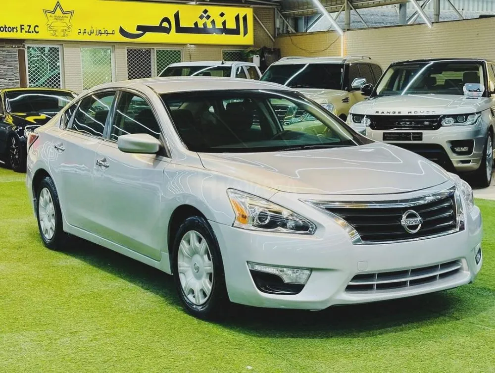 Nissan Altima 2014 model, American specifications, agency paint for sale on HiQuota