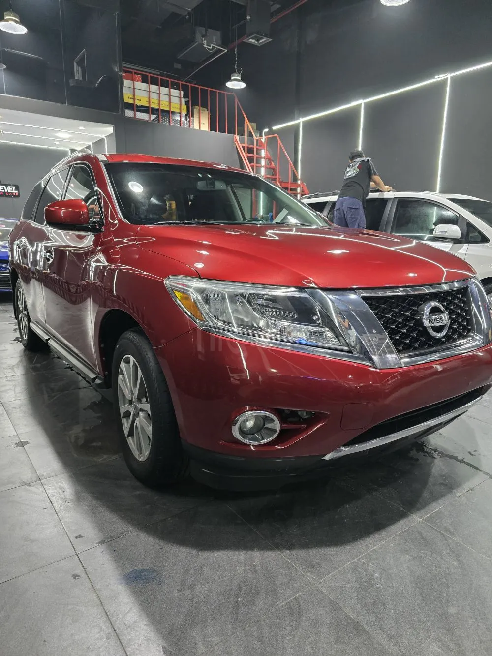 Nissan Pathfinder 2016 full option clean title walk 140 thousand four by four screen camera for sale on HiQuota