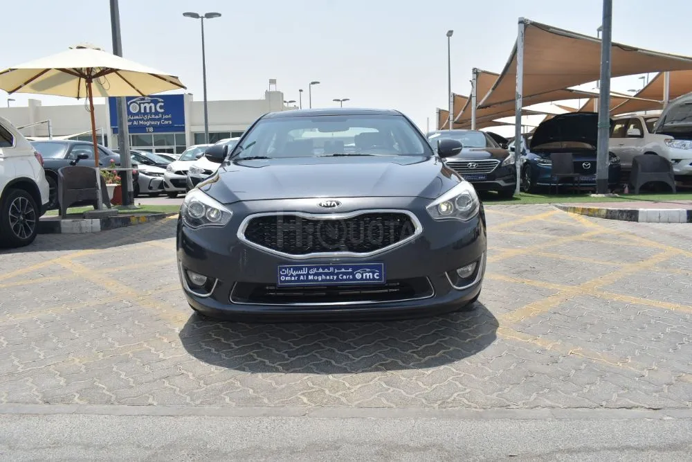 KIA CADENZA 2015 6 Clyinder  GCC SPECS CAR