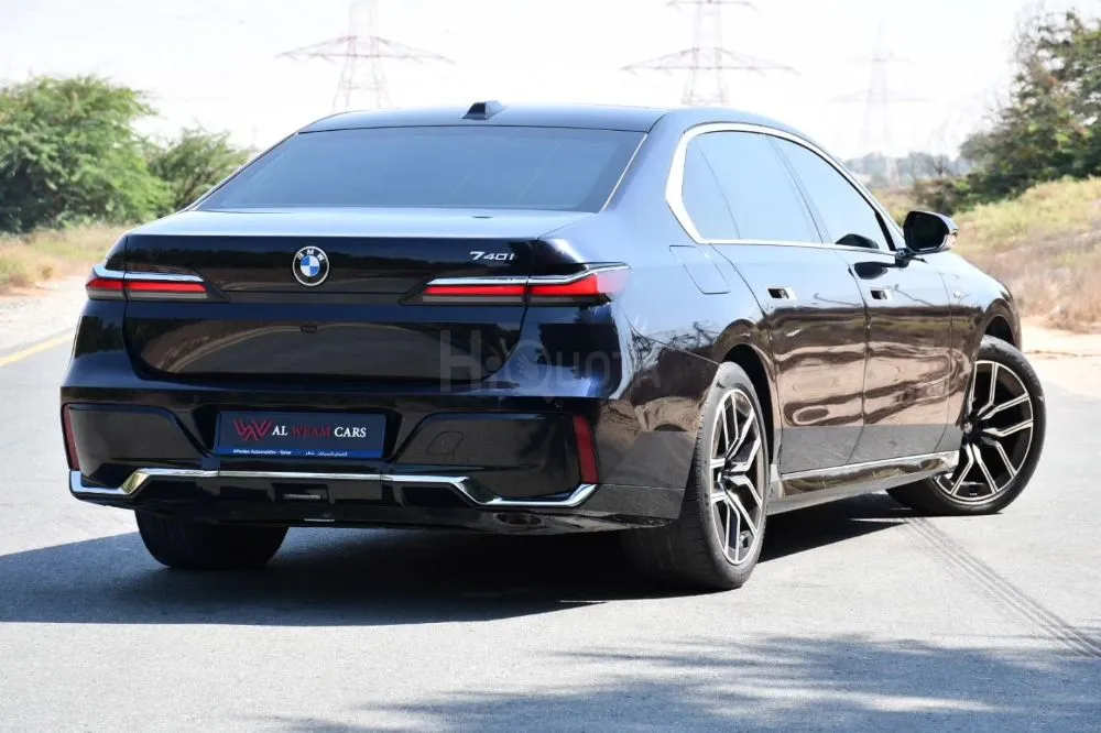 BMW 740i M KIT 2023 GCC