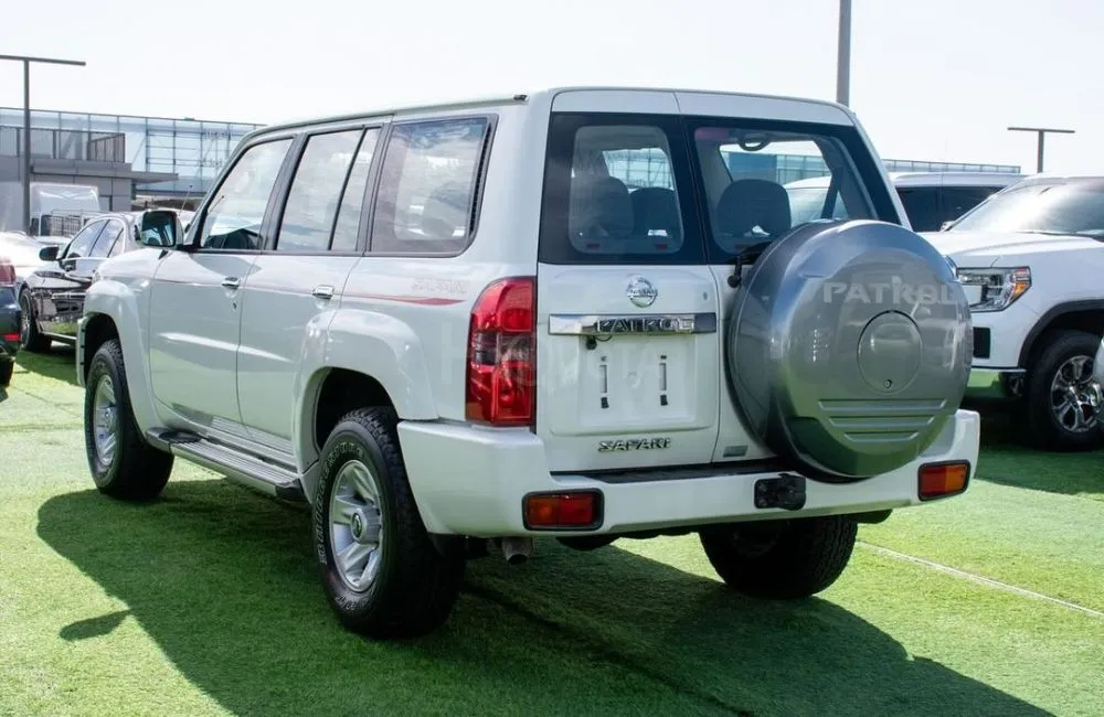 Nissan Fatak Model: 2017 Colour: White with gray interior for sale on HiQuota