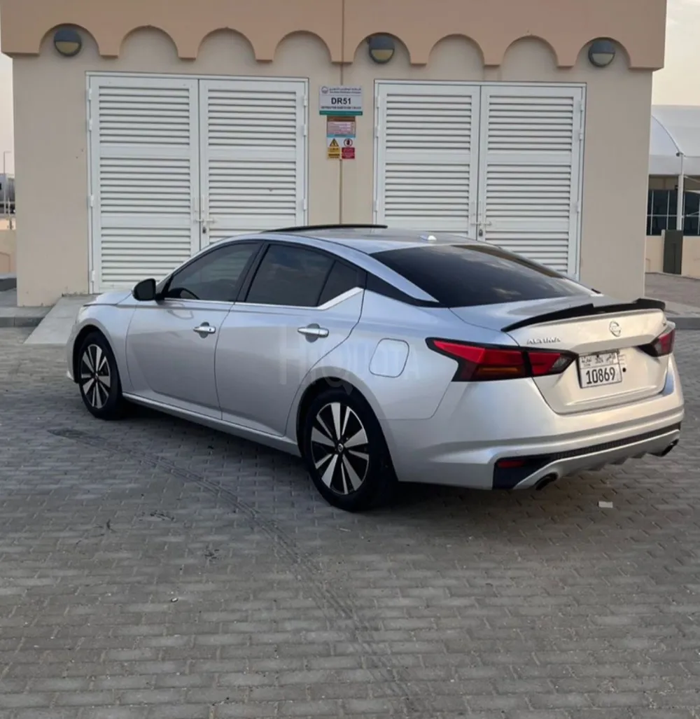 نيسان التيما 2019SL Clean Title for sale on HiQuota