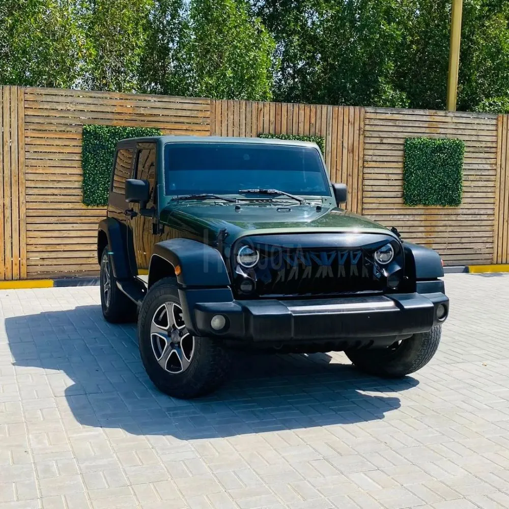 Jeep Wrangler Sport Six cylinder, 3.6 liters Two doors