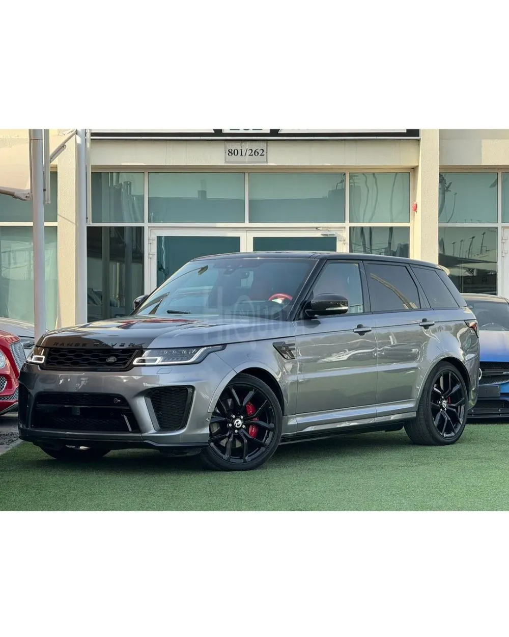 RANGE ROVER SPORT SVR GCC 2020 Original paint zero accidents Full option for sale on HiQuota