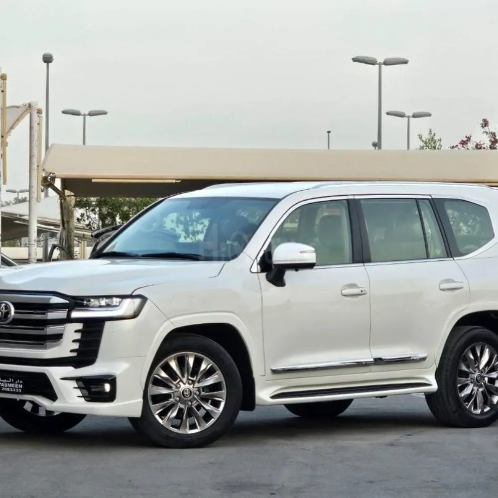 Toyota Land Cruiser GXR Upgraded 2022 Body Kit Model : 2013 Specs : GCC for sale on HiQuota
