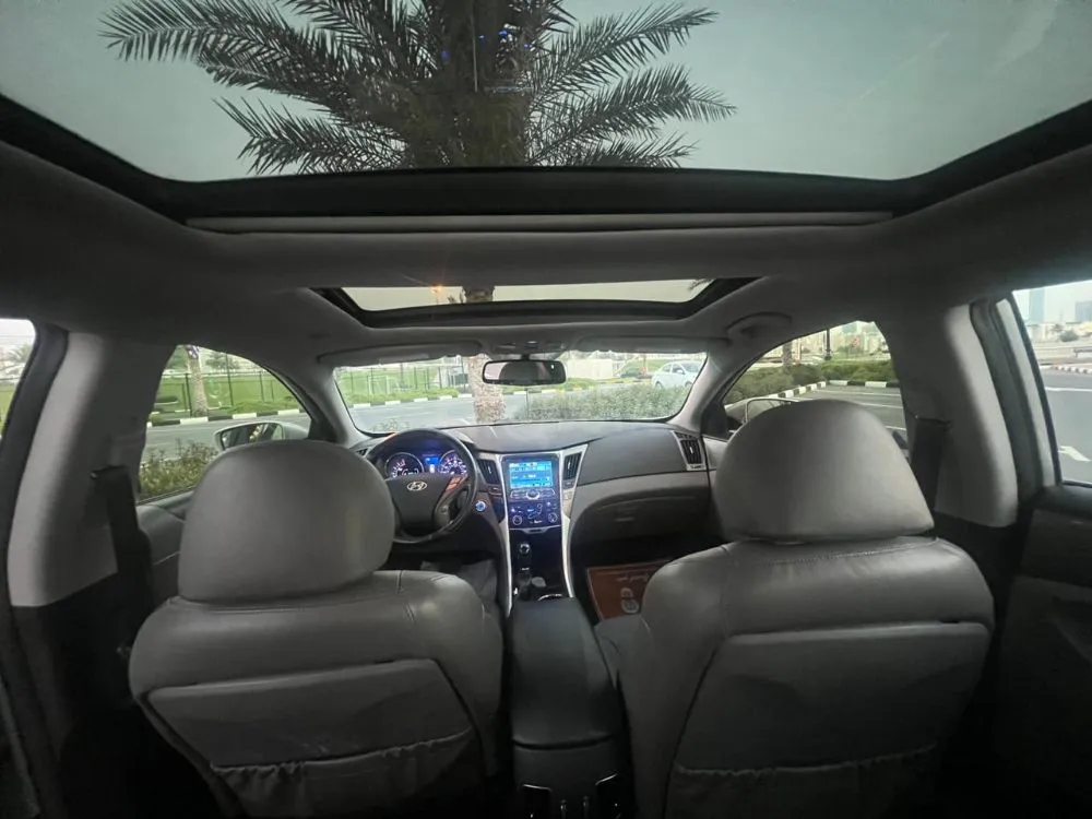 Hyundai sonata imported car first owner hybrid 2014 model full option for sale on HiQuota