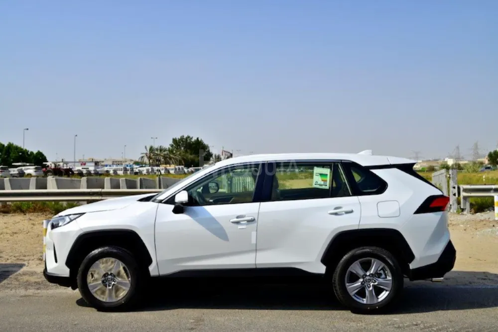 TOYOTA RAV4 LE 2.0L 4X2 5-SEATER AT 2024 for sale on HiQuota