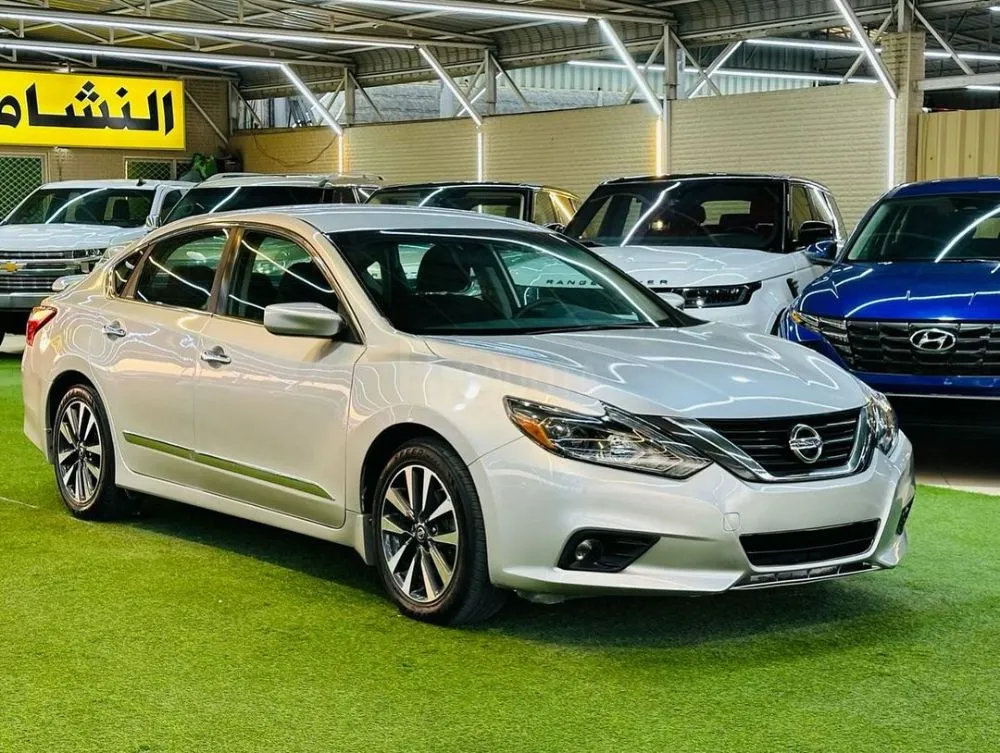 Nissan Altima SV Model 2016 American specifications, very excellent condition for sale on HiQuota