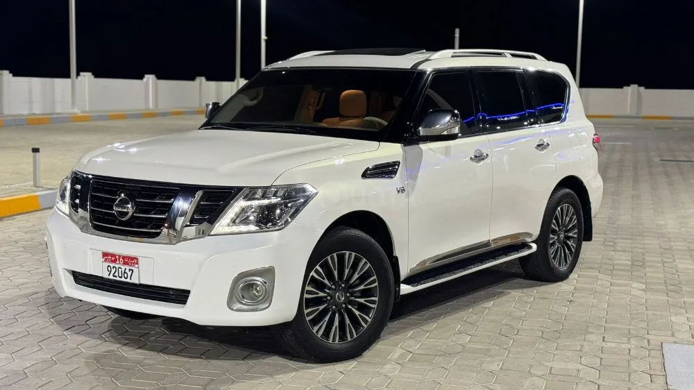 Nissan Platinum 2011  Big machine for sale on HiQuota