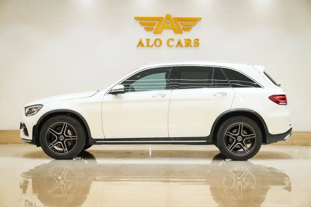 Model: MERCEDES BENZ GLC 300 4MATIC / GCC SPECIFICATION for sale on HiQuota