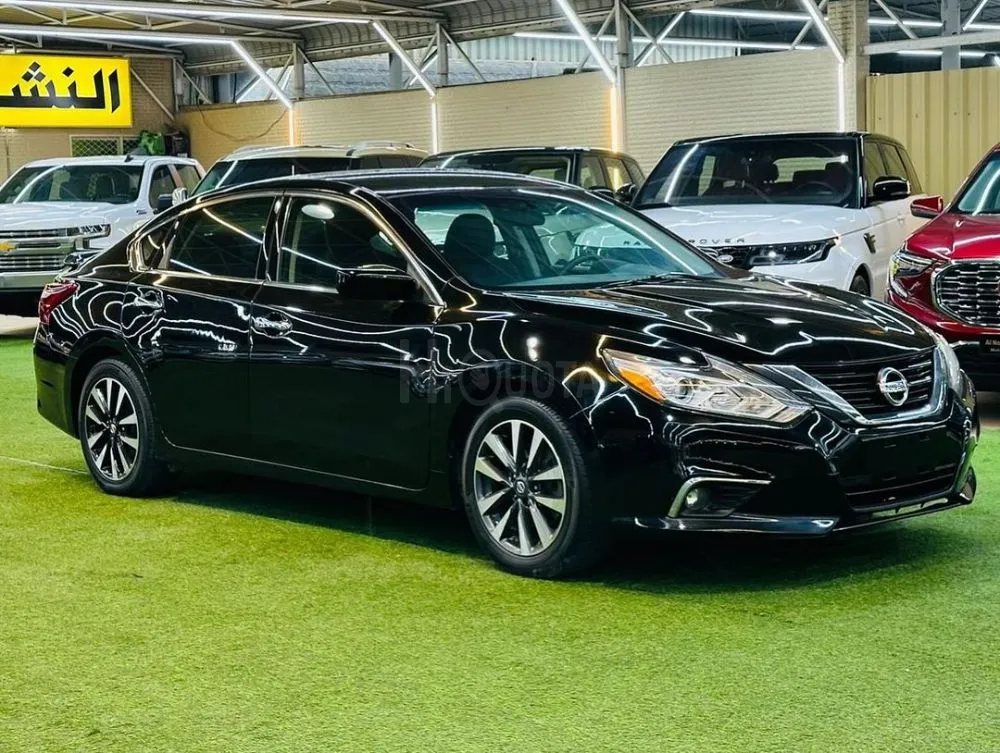 Nissan Altima SV Model 2018 American specifications, very excellent condition for sale on HiQuota