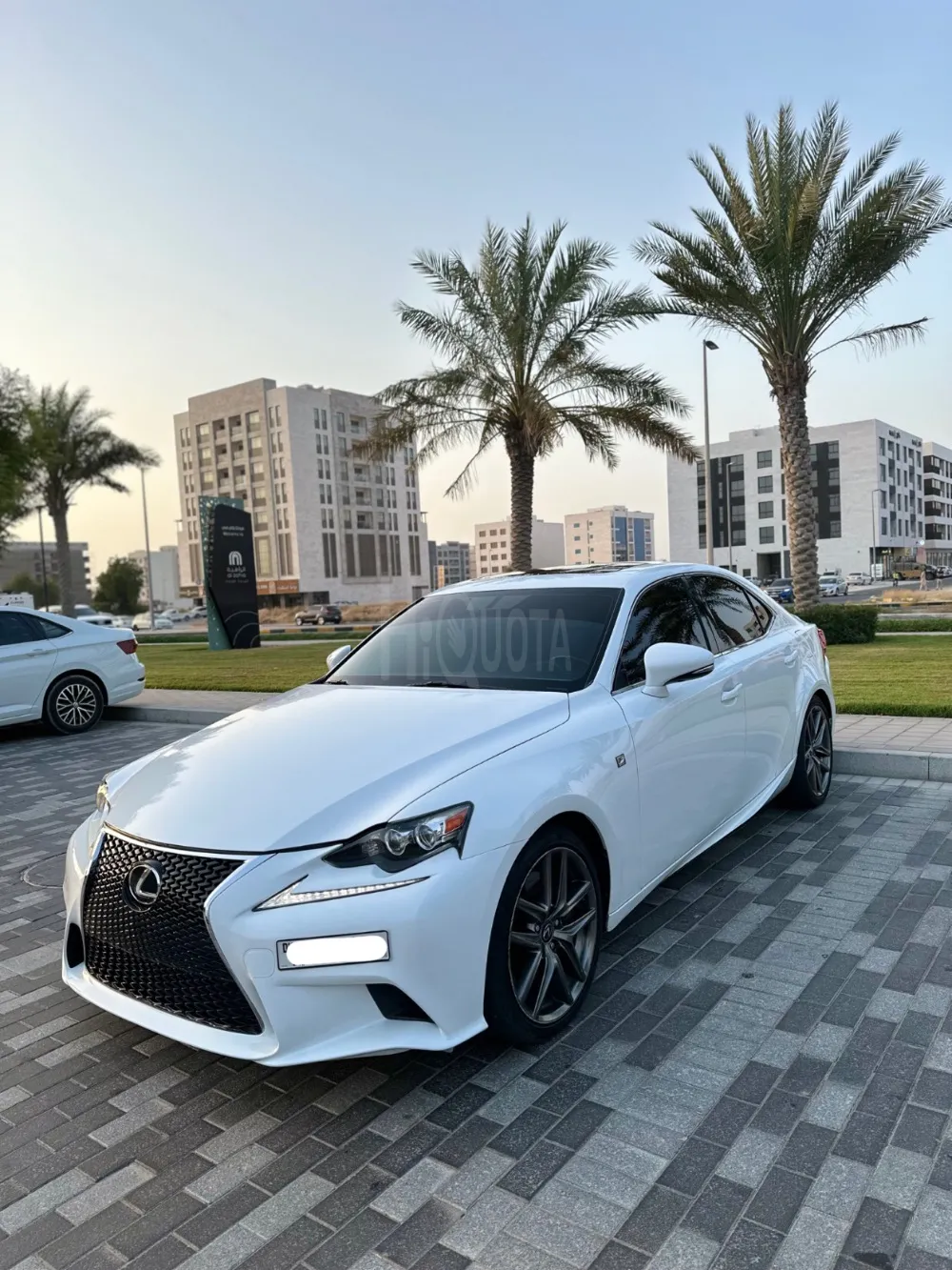 لكزس ISF 300 وارد امريكا موديل 2016  اللون ابيض من داخل احمر for sale on HiQuota