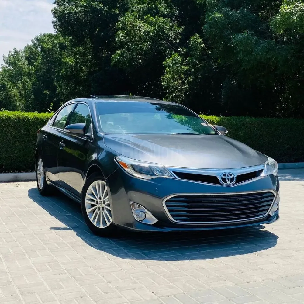 Toyota Avalon SE+ GCC 2014 model Six cylinder V6
