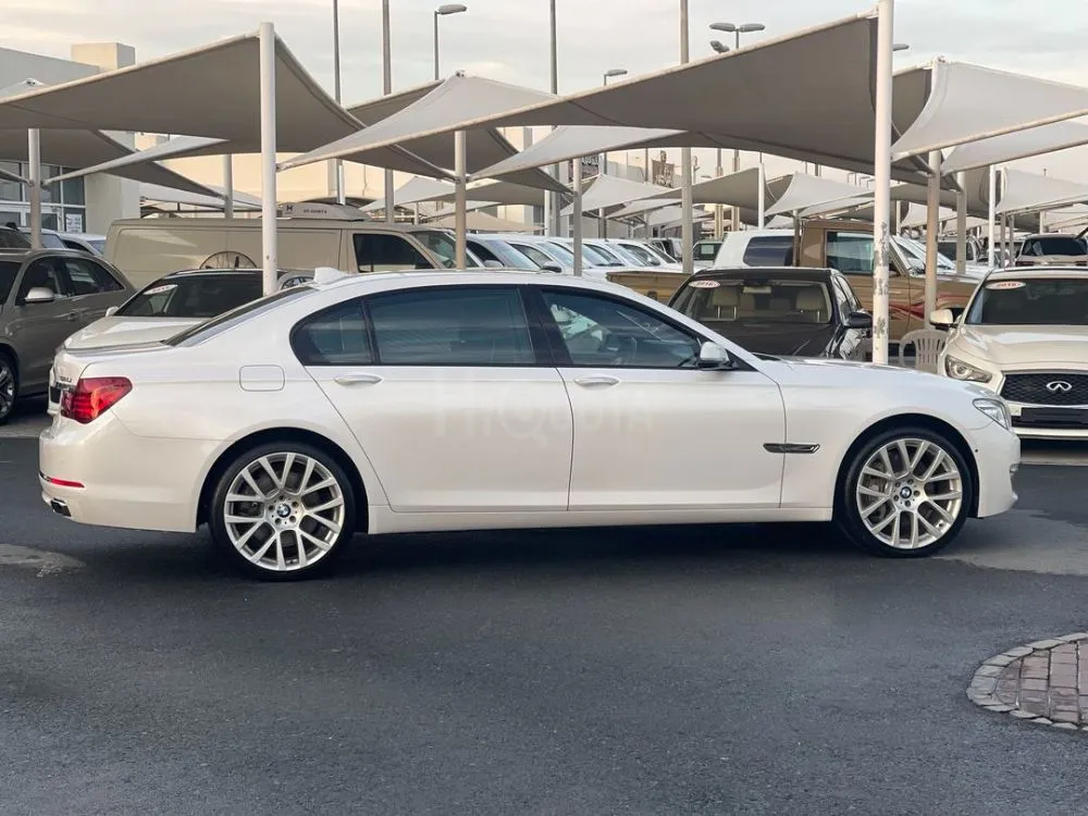 BMW 750 Li TWIN BOWER TURbo  Model: 2015  Specifications: Gulf for sale on HiQuota