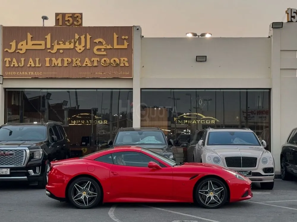 FERRARI CALIFORNIA-T SPIDER 2016 GCC V8 FULL SERVICE NO HAVE ANY ISSUES