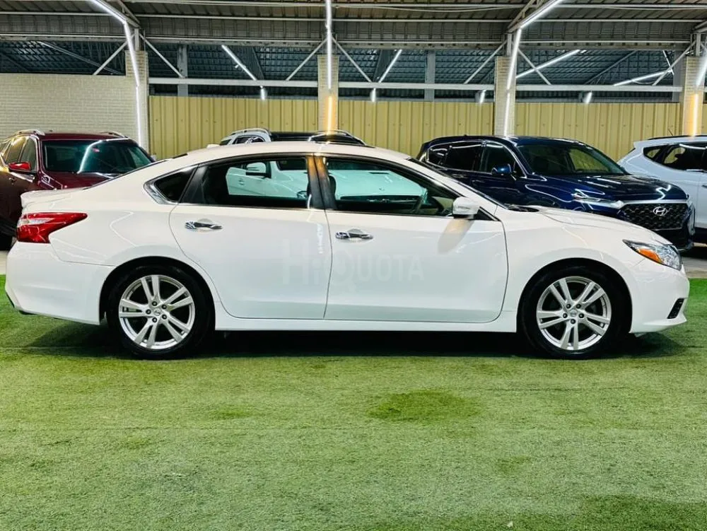 Nissan Altima SL, 2016 model, American specifications, V6, in excellent condition for sale on HiQuota