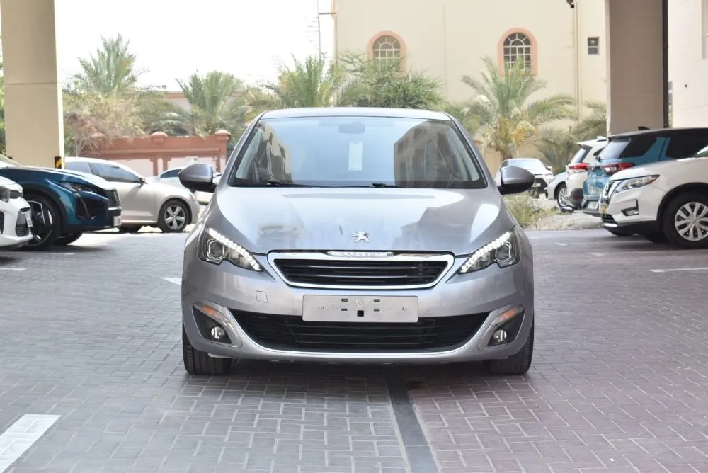 Peugeot 308 model 2015 GCC first owner for sale on HiQuota
