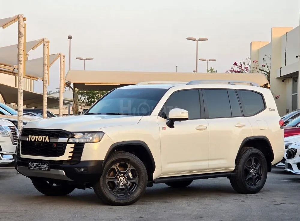 Toyota Land Cruiser GR Model : 2022  Specs : GCC for sale on HiQuota