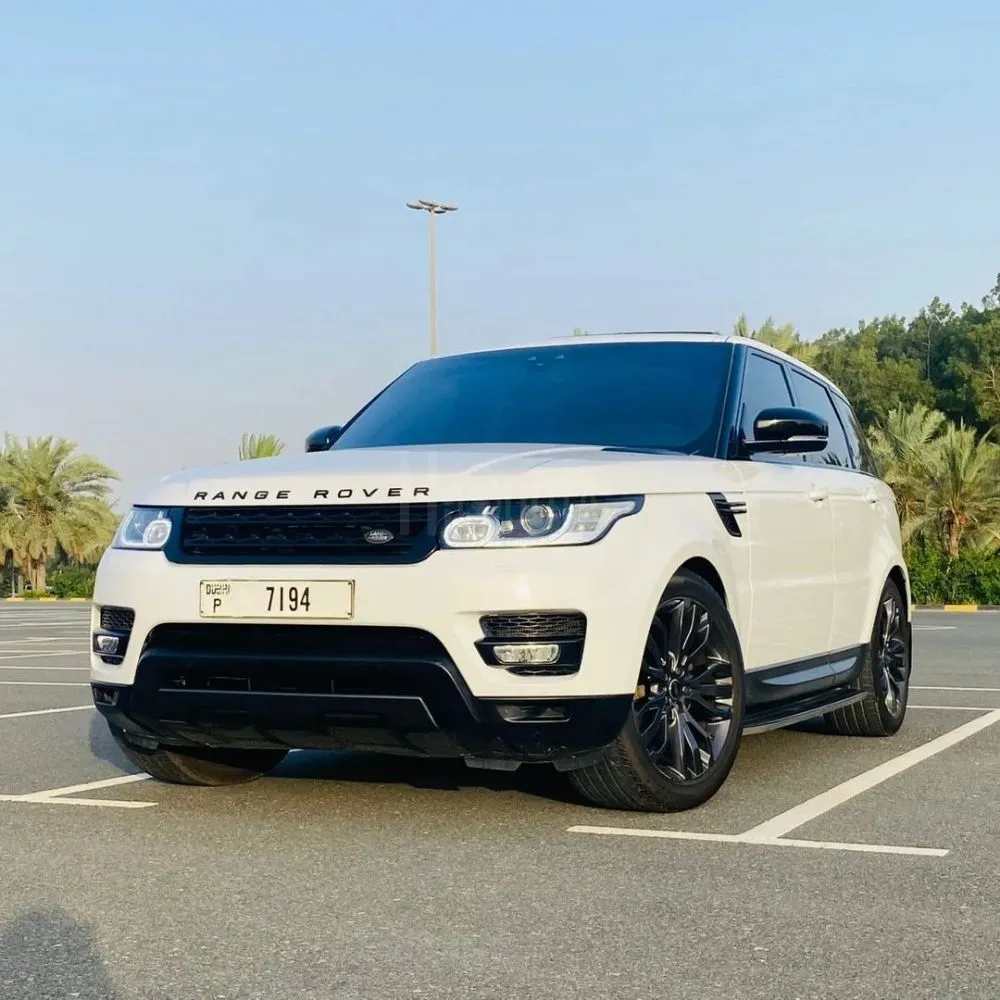 Range Rover Sport GCC model 2017 Supercharged 6 cylinder for sale on HiQuota