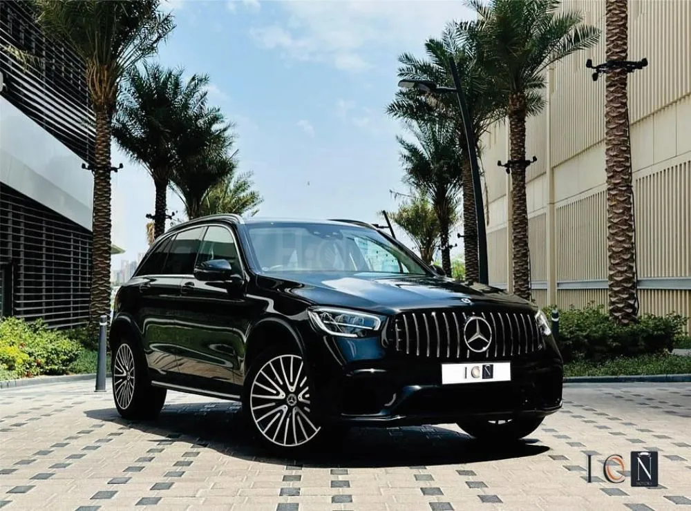 MERCEDES GLC 300 2022 In great condition full options for sale on HiQuota