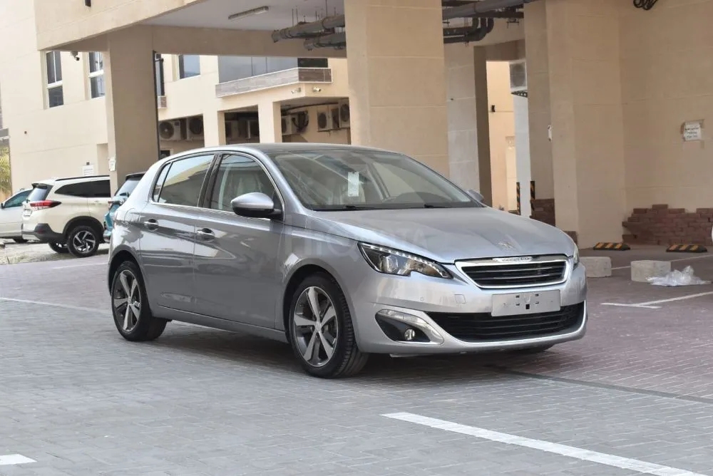 Peugeot 308 model 2015 GCC first owner for sale on HiQuota