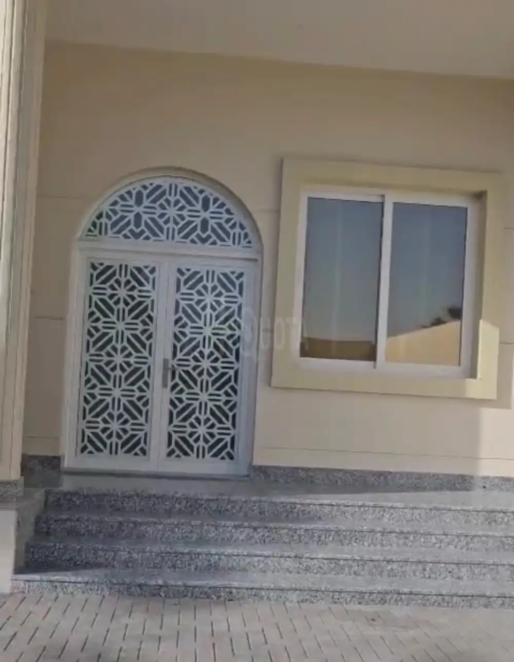 فيلا جديده للإيجار في مالاوية منطقة الرمثا