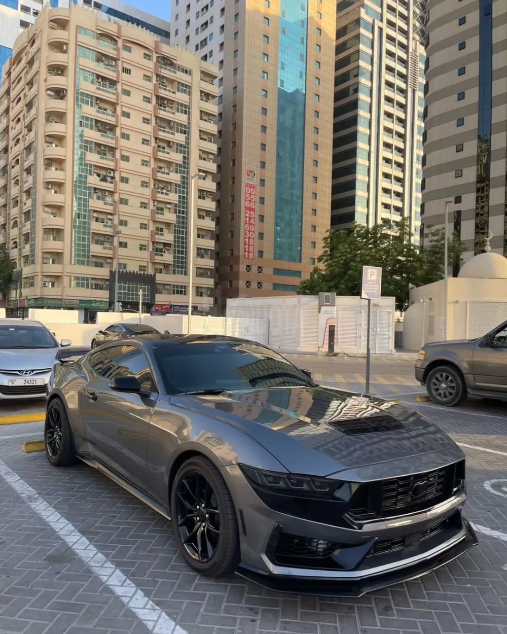 Ford mustang Ecoboost 2024 2.3l turbo v4 330HP U.S. specs