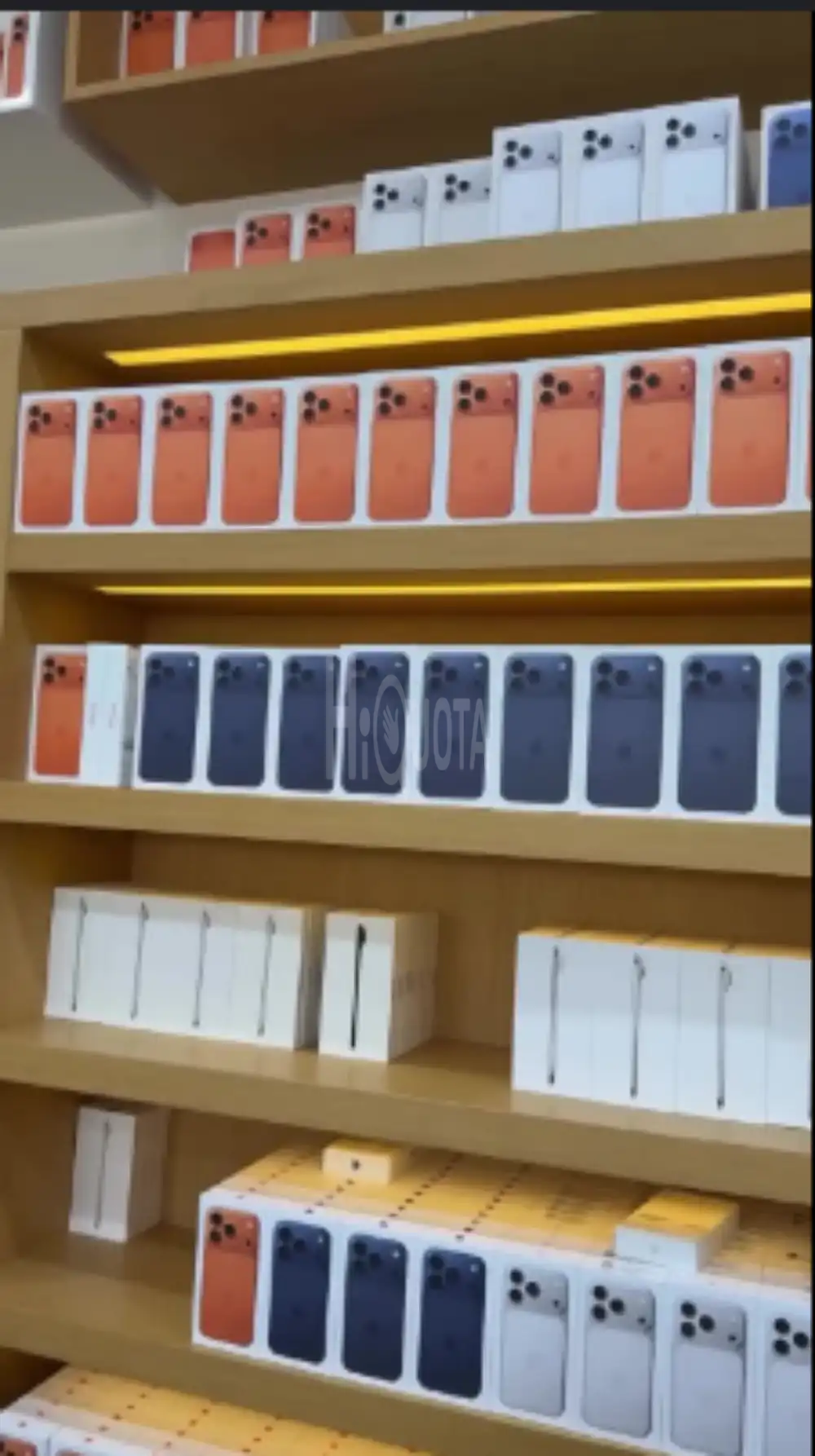 iPhone 17 Pro, iPhone 17 Pro Max, iPhone 16 Pro, iPhone 16 Pro Max, iPhone 17, iPhone Air, Sony PS5, Samsung S25 Ultra,