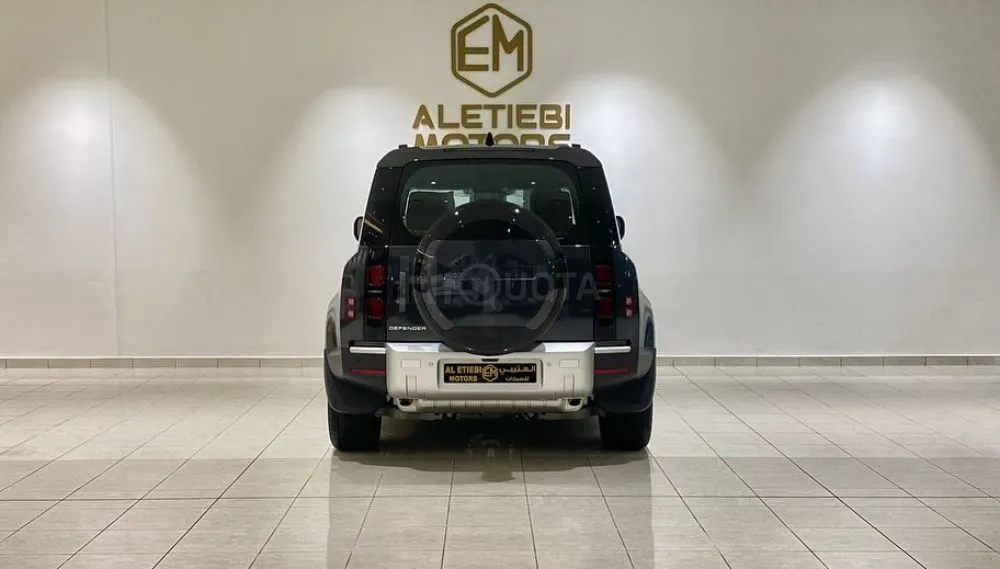 LAND ROVER DEFENDER 110 HSE P400 GRAY COLOR MODEL 2024 0 KM for sale on HiQuota