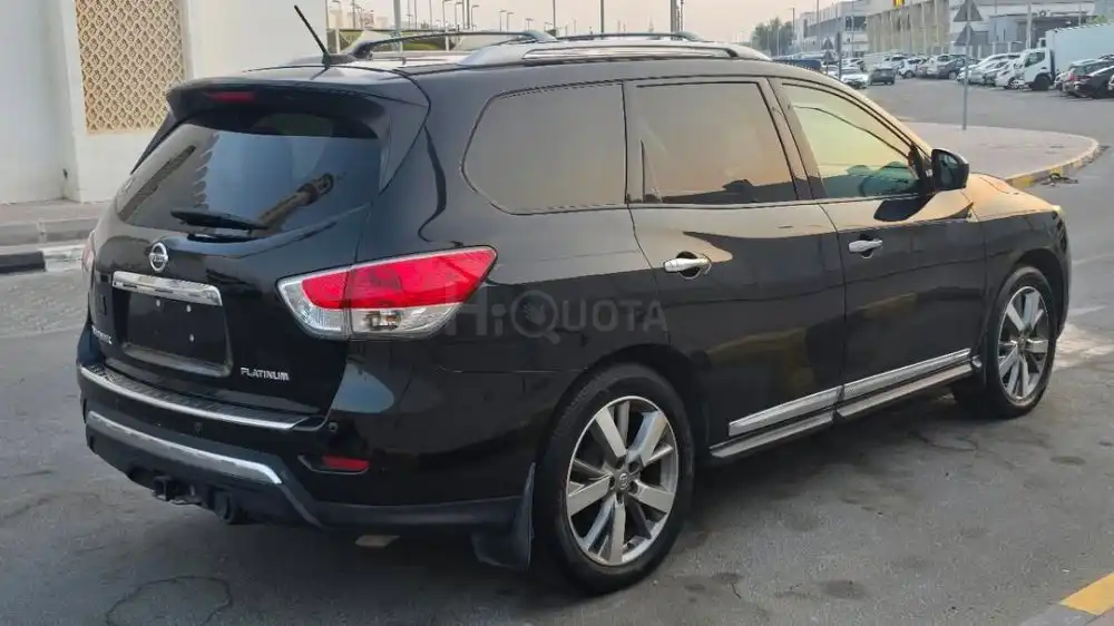 Nissan Pathfinder, Option Villas 2015 for sale on HiQuota