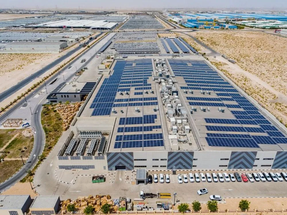 للبيع في الشاقة الصناعية 3