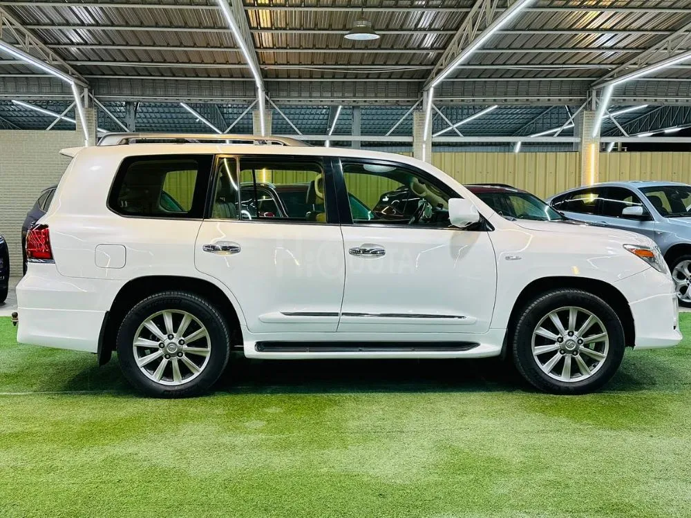 Lexus station wagon LX 570 2011 for sale on HiQuota