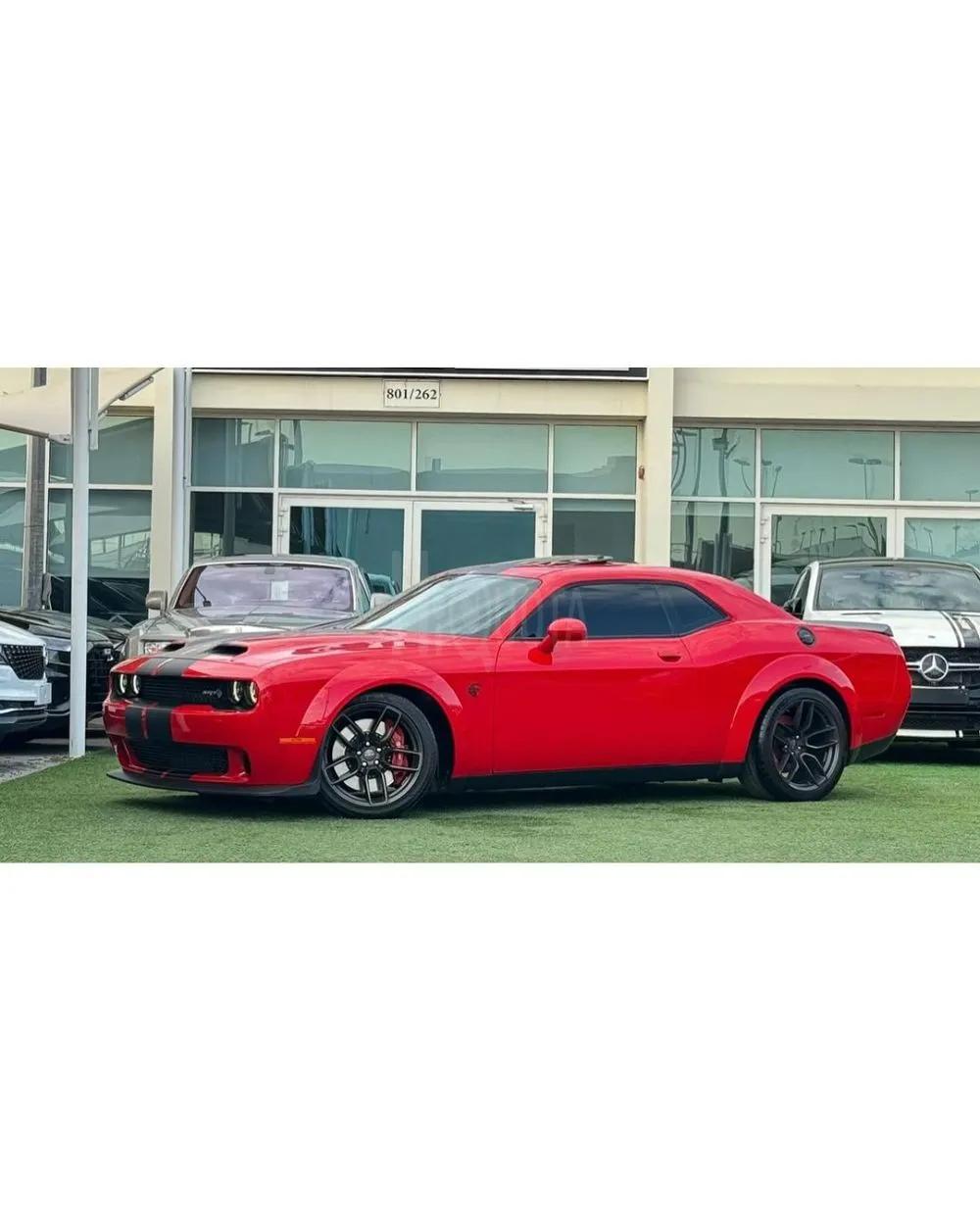 DODGE CHARGER HELLCAT REDEYE SRT 2019 WIDEBODY ORIGINAL under warranty Last call GCC FULL OPTION ( 797HP ) Service history Original paint