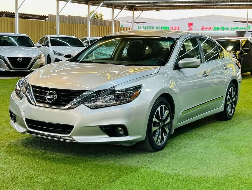 Nissan Altima SV Model 2016 American specifications, very excellent condition for sale on HiQuota