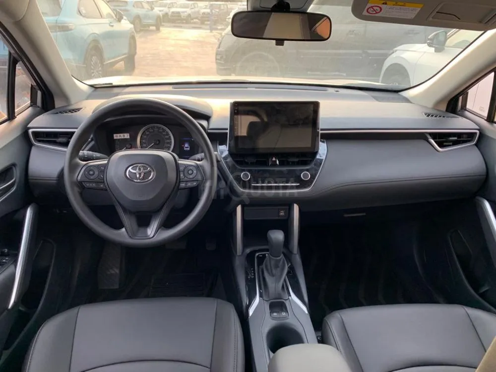 Toyota corolla cross 2023 zero km  not registered full option for sale on HiQuota